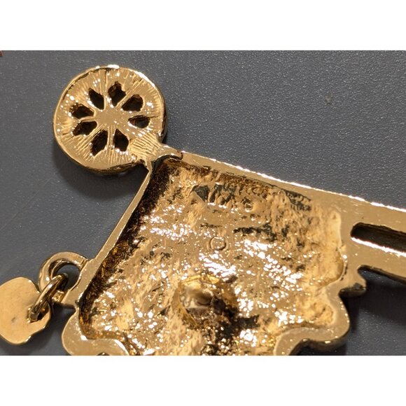 Vintage Avon Garden Of Love Pin Red Enamel Hearts Wheelbarrow Brooch Charm - Picture 6 of 8